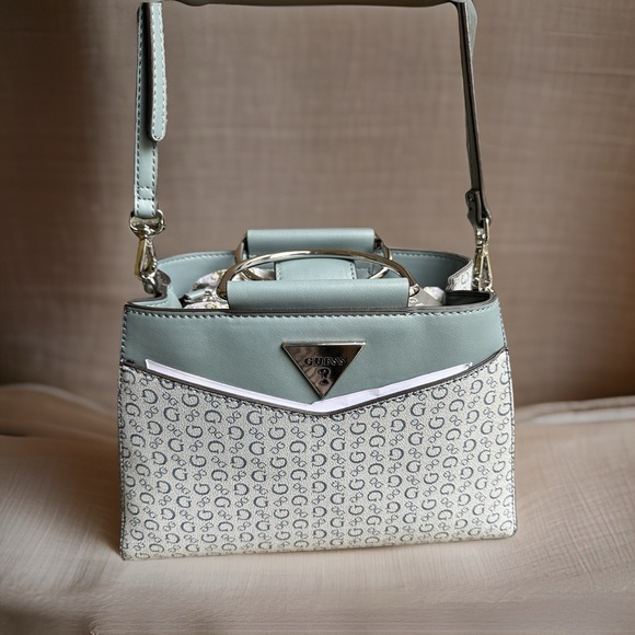 Guess Denim Crossbody Bag - Brand New with Tag - Picture 4 of 17